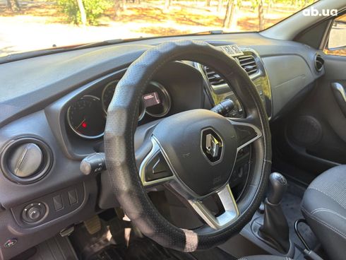 Renault Sandero 2020 красный - фото 24
