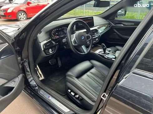 BMW 5 серия 2021 - фото 8