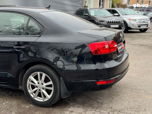 Volkswagen Jetta 2011 черный - фото 9