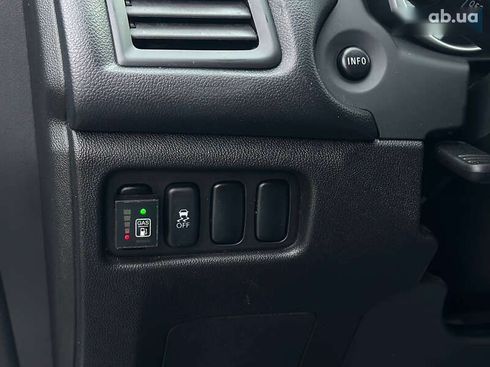 Mitsubishi Outlander 2015 - фото 27