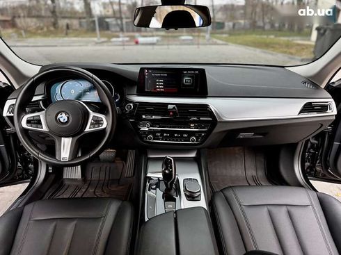 BMW 5 серия 2018 - фото 26