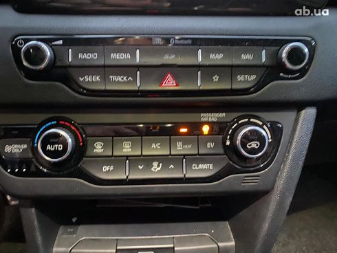 Kia Niro 2019 синий - фото 13