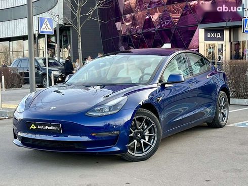 Tesla Model 3 2022 - фото 18