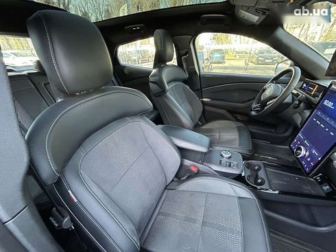 Ford Mustang Mach-E 2023 - фото 30