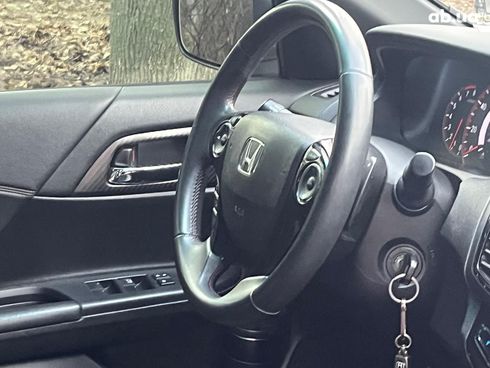 Honda Accord 2016 белый - фото 21
