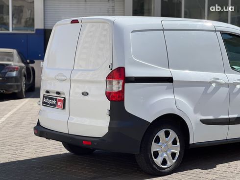 Ford Tourneo Courier 2015 белый - фото 8