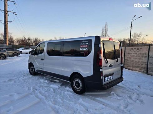 Renault Trafic 2015 - фото 8