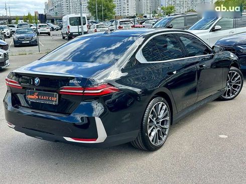 BMW 5 серия 2023 - фото 10