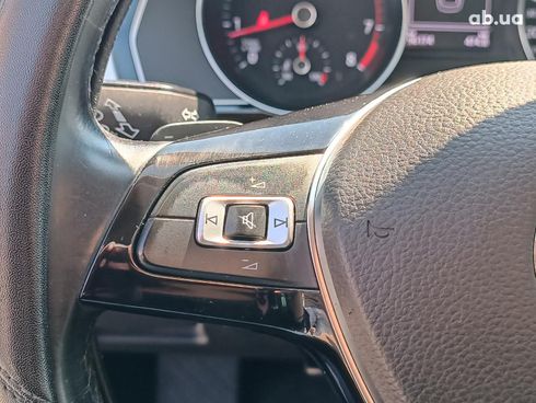 Volkswagen Passat 2015 синий - фото 27