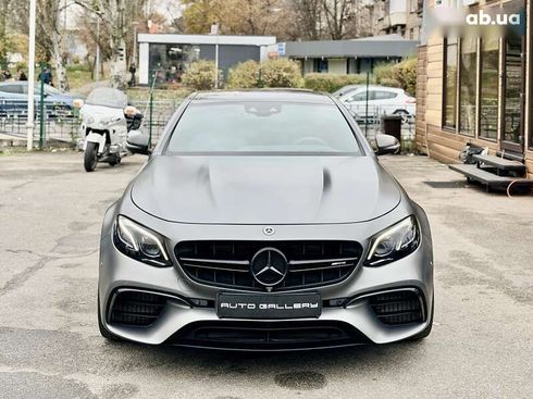 Mercedes-Benz E-Класс 2018 - фото 3