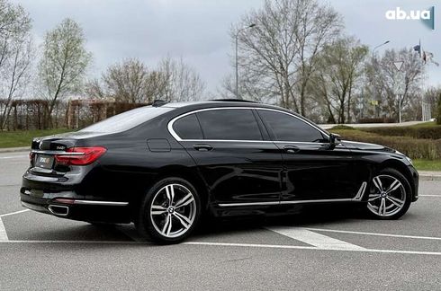BMW 7 серия 2018 - фото 16