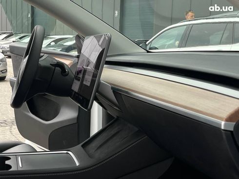 Tesla Model Y 2024 белый - фото 18