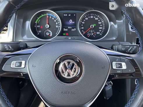 Volkswagen e-Golf 2020 - фото 27