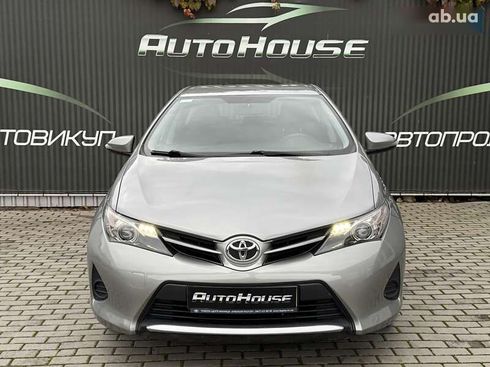 Toyota Auris 2014 - фото 3