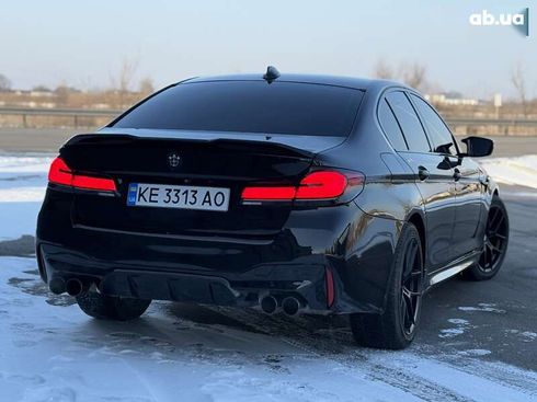 BMW 5 серия 2018 - фото 11