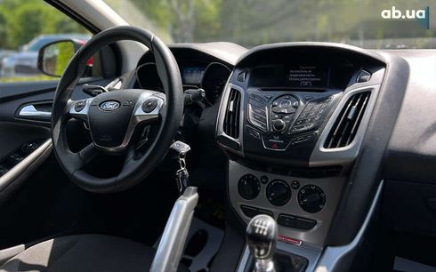 Ford Focus 2011 - фото 13