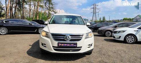 Volkswagen Tiguan 2010 - фото 2