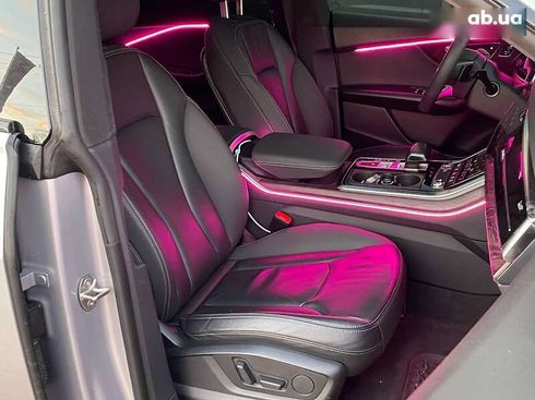 Audi Q8 2018 - фото 10