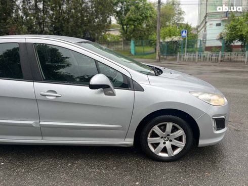 Peugeot 308 2011 серый - фото 5