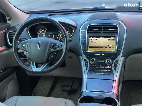 Lincoln MKX 2017 - фото 22