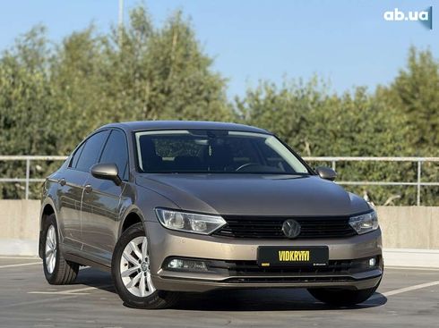 Volkswagen Passat 2016 - фото 6
