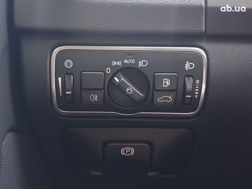 Volvo S60 2015 черный - фото 12