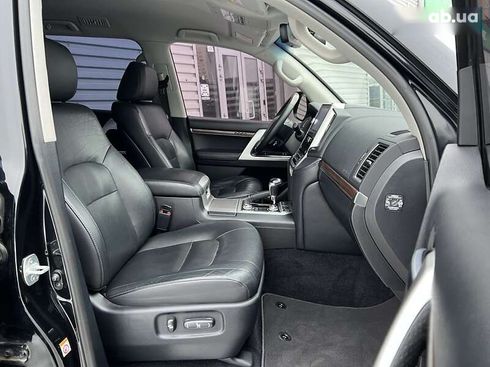 Toyota Land Cruiser 2016 - фото 27