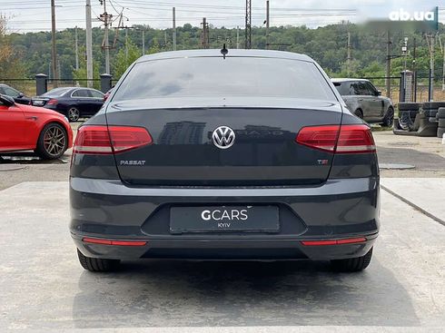 Volkswagen Passat 2017 - фото 4