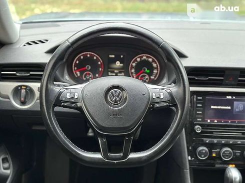 Volkswagen Passat 2019 - фото 25