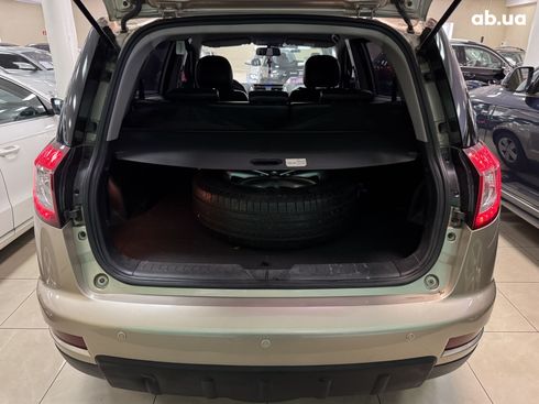 Geely GX7 2015 бежевый - фото 11