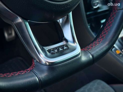 Volkswagen Golf GTI 2020 - фото 26