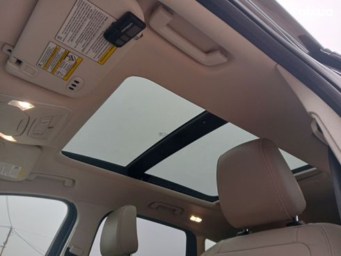 Ford Escape 2019 серый - фото 18