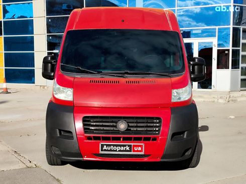 Fiat Ducato 2011 красный - фото 2