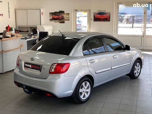 Kia Rio 2010 - фото 8