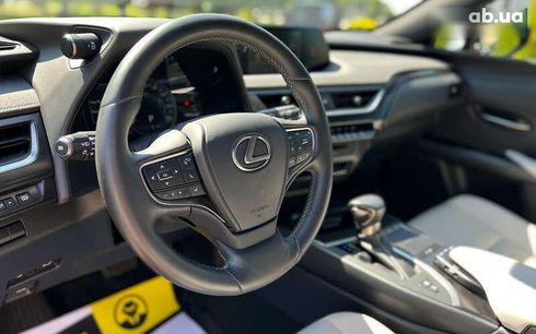 Lexus UX 2021 - фото 21