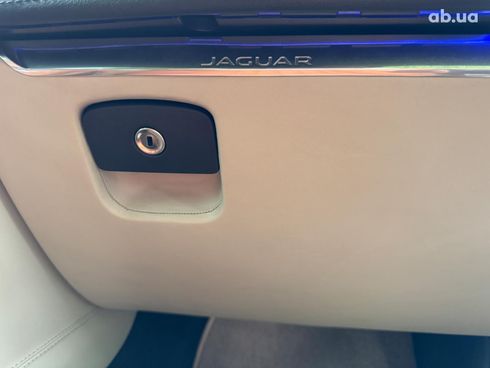 Jaguar F-Pace 2017 белый - фото 22