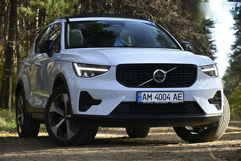Volvo XC40 2024 - фото 3