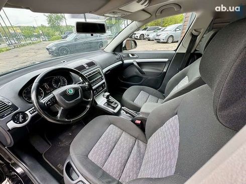Skoda Octavia 2010 - фото 13