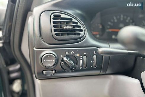 Chrysler Voyager 1999 - фото 15