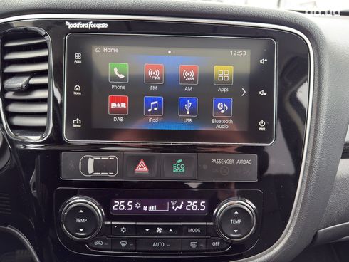 Mitsubishi Outlander 2016 белый - фото 26