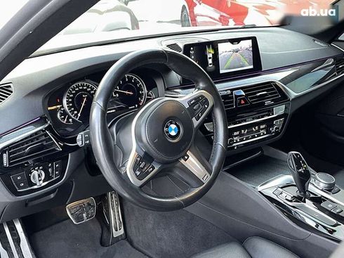 BMW 5 серия 2018 - фото 12