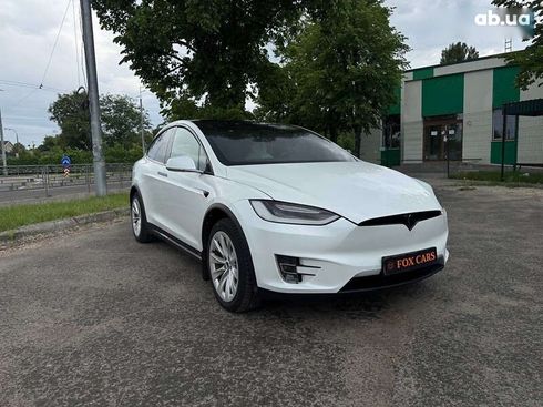 Tesla Model X 2017 - фото 9