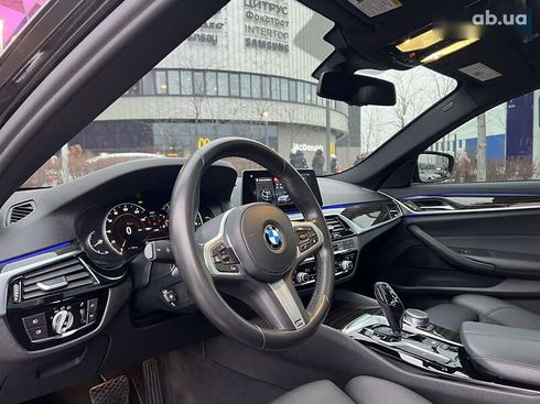 BMW 5 серия 2017 - фото 15