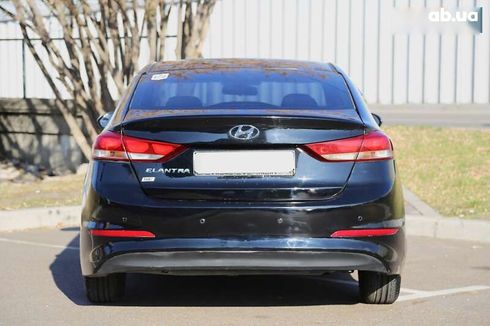 Hyundai Elantra 2017 - фото 5