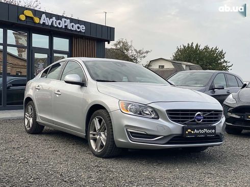 Volvo S60 2013 - фото 13