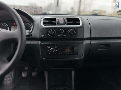 Skoda Fabia 2008 - фото 30