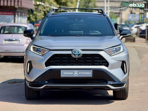 Toyota RAV4 2021 серый - фото 8