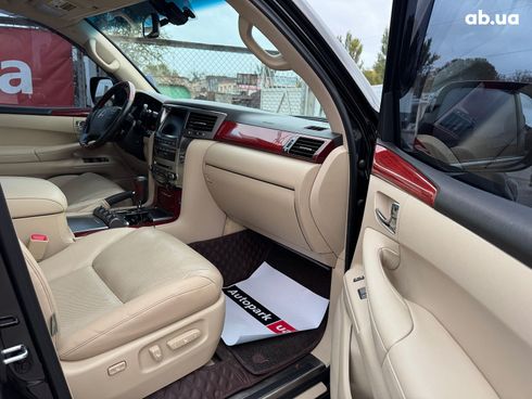 Lexus LX 2008 черный - фото 16