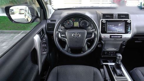 Toyota Land Cruiser Prado 2019 - фото 9