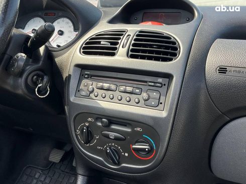 Peugeot 206 2003 черный - фото 24